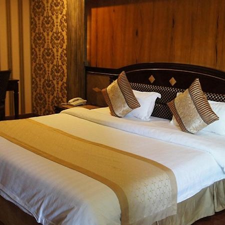 Interpark Hotel Olongapo Exterior photo