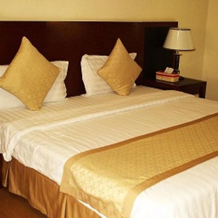 Interpark Hotel Olongapo Exterior photo